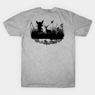 Litte fairy with deer in the night T-Shirt